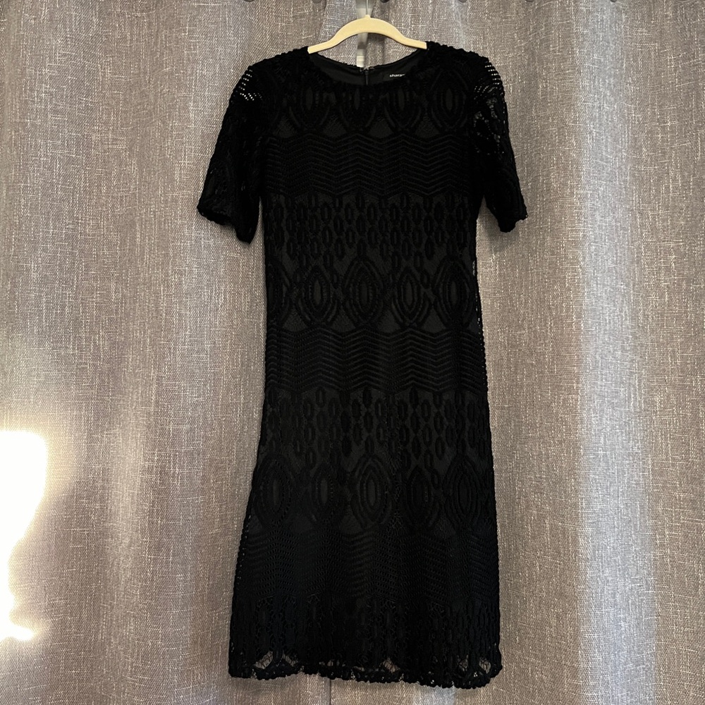 Sharagano - Perfect fitted short sleeve knit lace midi black dress from - Size 8